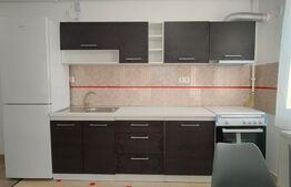 Apartament 3 camere, 59 mp, 2 parcari, zona Florilor 