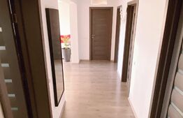 Apartament modern, 3 camere, 2 bai, parcare, zona Cetatii!