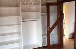 Mansarda inalta 2 camere, 54 mp, 3 balcoane, zona Eroilor! Mobilat modern!