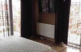 Mansarda inalta 2 camere, 54 mp, 3 balcoane, zona Eroilor! Mobilat modern!