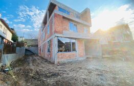 Casa de vanzare intr-o zona rezidentiala de case si vile din Gruia