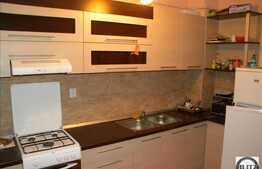 2 camere, 44.70 mp, decomandat, etaj intermediar, zona Florilor, parcare!