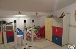 Vanzare 3 camere, 2 nivele, 100 mp, zona Tautiului! Parcare inclusa!