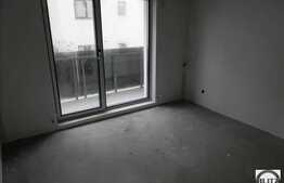 4 camere, 100 mp, semifinisat, 2 balcoane, 2 parcari, garaj, zona linistita!