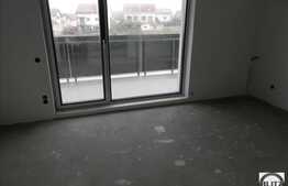 4 camere, 100 mp, semifinisat, 2 balcoane, 2 parcari, garaj, zona linistita!