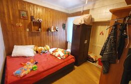 Casa 54 mp + 58 mp curte comuna, zona str. Paris!