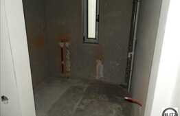 3 camere, semidecomandat, 70 mp, semifinisat, teresa 20 mp, parcare, garaj!