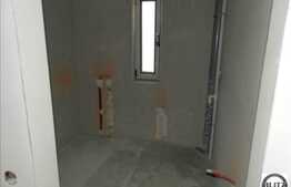 3 camere, semidecomandat, 70 mp, semifinisat, teresa 20 mp, parcare, garaj!