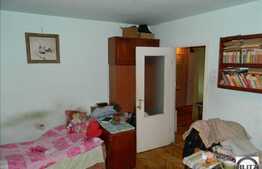 De vanzare apartament cu 3 camere , loc parcare, in zona strazii Dunarii