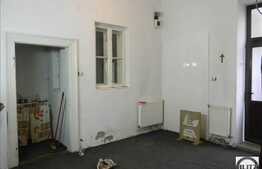 De vanzare 4 camere, decomandat, 100 mp utili, zona Piata Mihai Viteazul!