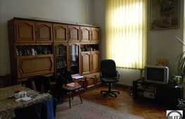 De vanzare 4 camere, decomandat, 100 mp utili, zona Piata Mihai Viteazul!