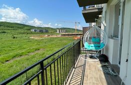 Apartament 3 camere, cochet, 50 mp, parcare , zona Terra