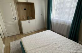 Apartament 3 camere, cochet, 50 mp, parcare , zona Terra
