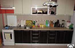 3 camere, 126 mp, etaj intermediar, parcare, zona strazii A.V.Voievod!