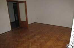 Apartament 3 camere, 81 mp, decomandat, boxa la subsol, zona Parcului Engels