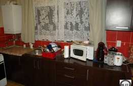 De vanzare 2 camere, 51 mp, balcon, parcare cu CF! Zona strazii Eroilor!