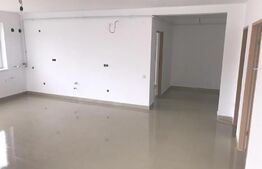 Spatiu comercial cu potential, 75 mp, parcare, zona Florilor 