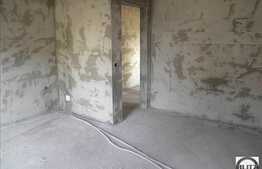 De vanzare apartament 2 camere, decomandat, 49 mp utili, zona Real