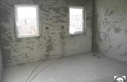 De vanzare apartament 2 camere, decomandat, 49 mp utili, zona Real