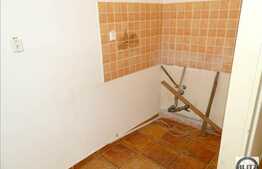 Apartament 4 camere, 97 mp utili, boza la subsol, zona strazii Eroilor