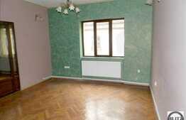 Apartament 4 camere, 97 mp utili, boza la subsol, zona strazii Eroilor