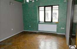 Apartament 4 camere, 97 mp utili, boza la subsol, zona strazii Eroilor