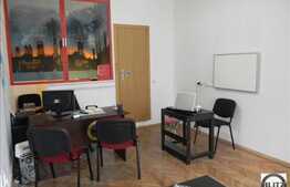 Apartament 2 camere, 41 mp utili, decomandat, zona centrala !