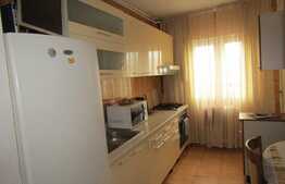 Apartament de vanzare, 3 camere, decomandat, zona strazii 21 Decembrie!