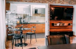 Apartament de vanzare in SEMILUNA. Premium. Raritate.