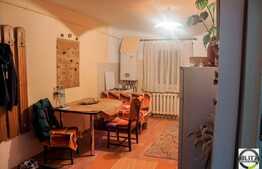 Apartament de vanzare, 3 camere, 64 mp, boxa, parcare, zona Iulius Mall!