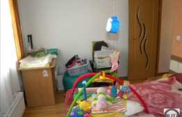 Vanzare 3 camere, 65 mp, POD de 40 mp, boxa depozitare, parcare! Zona Teilor!