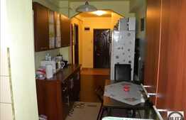 Apartament 2 camere, 55 mp, doua balcoane inchise, zona strazii Porii!