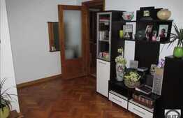 Apartament 3 camere, 66 mp, mobilat, garaj, boxe, zona strazii Bistritei