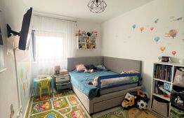 Apartament de 3 camere, etaj intermediar, bloc nou, zona Pod Ira