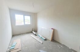 Apartament cu 3 camere, 68 mp, semifinisat, cu parcare, zona strazii Razoare