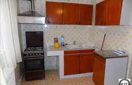 Vanzare 4 camere, 87 mp, decomandat, parcare, etaj intermediar, zona centrala!