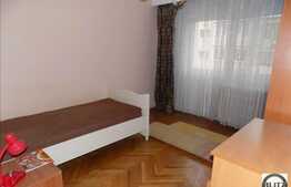 Vanzare 4 camere, 87 mp, decomandat, parcare, etaj intermediar, zona centrala!