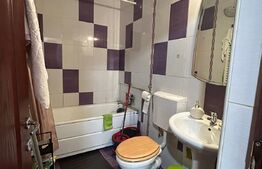 Apartament 3 camere la casa, 80 mp, curte, zona Piata 1 Mai