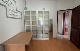 Apartament 3 camere la casa, 80 mp, curte, zona Piata 1 Mai