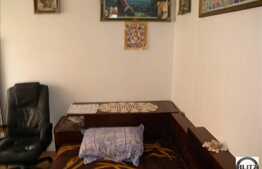 Apartament 3 camere , cu loc parcare,  zona Hotel Athos