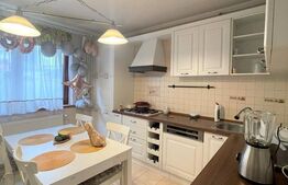 Apartament 4 camere, 96 mp, 2 balcoane, parcare, zona Restaurantului Regal