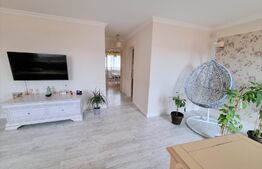 Apartament 4 camere, 96 mp, 2 balcoane, parcare, zona Restaurantului Regal