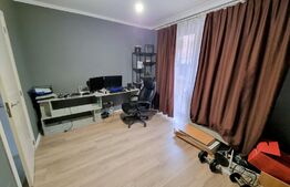 Apartament 4 camere, 96 mp, 2 balcoane, parcare, zona Restaurantului Regal