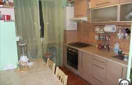 2 camere, semidecomandat, 49 mp, balcon, izolat termic, zona strazii Donath!