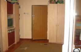 Vanzare 1 camera, decomandat, 34 mp utiil, balcon, garaj, zona strazii Sobarilor