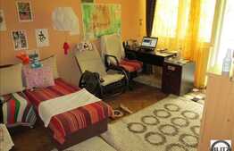 Apartament cu 2 camere, decomandate, 53 mp, zona strazii Unirii