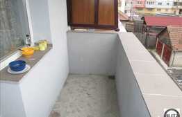 4 camere, 95 mp utili, decomandat, garaj, boxa la subsol, zona strazii Gorunului