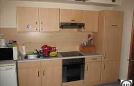 4 camere, 95 mp utili, decomandat, garaj, boxa la subsol, zona strazii Gorunului