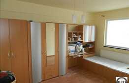 Apartament de vanzare cu 2 camere, situat in imobil nou, complet mobilat, garaj