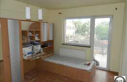 Apartament de vanzare cu 2 camere, situat in imobil nou, complet mobilat, garaj